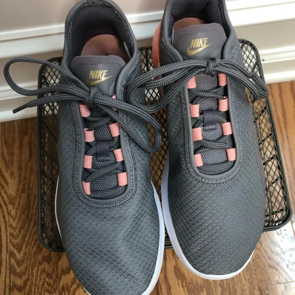 Womens Grey Air Max Motion 2 - Picture 4 of 10